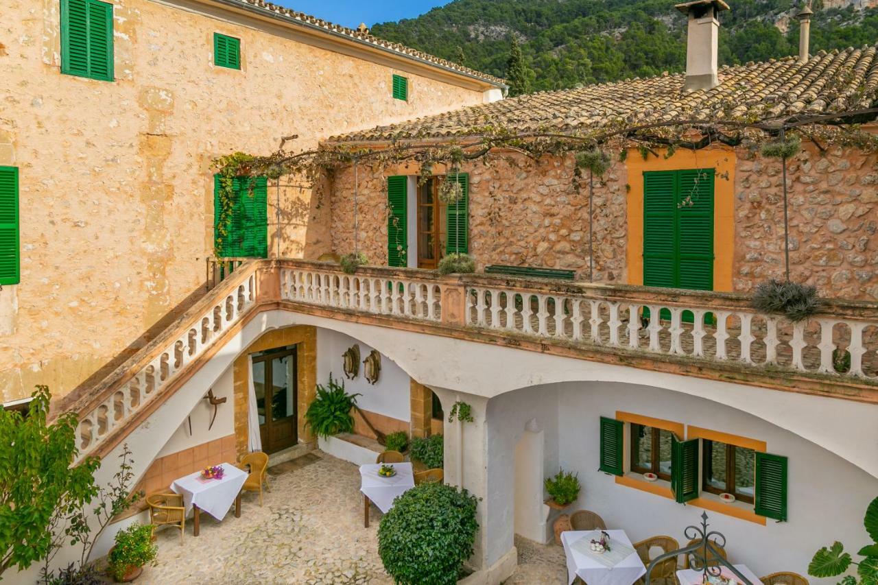 Villa Historic House In Mallorca Up To 12 Guests