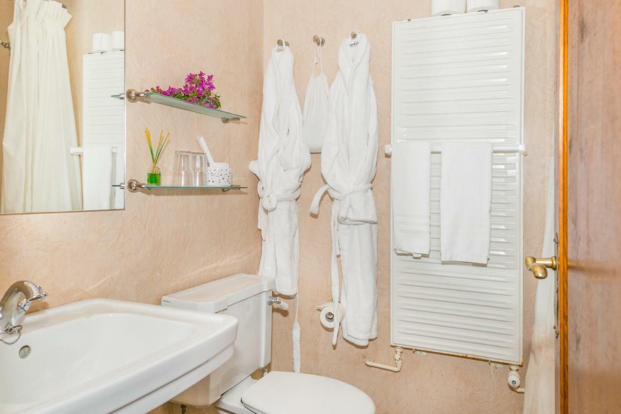 Villa Historic House In Mallorca Up To 12 Guests *