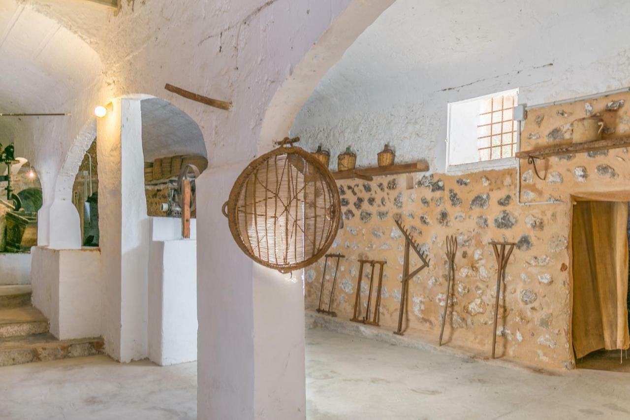 Historic House In Mallorca Up To 12 Guests